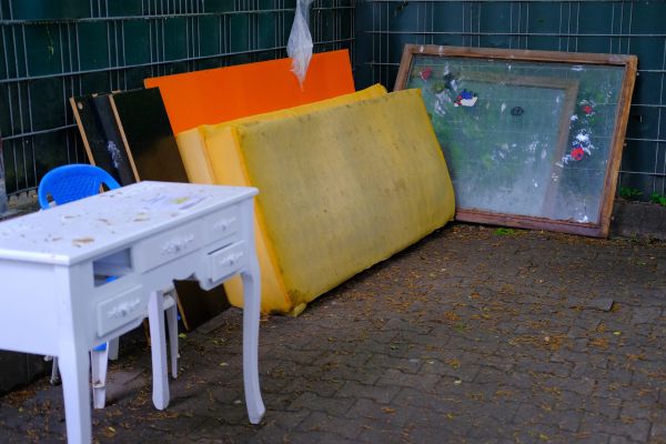 Old Furniture Disposal in Renton
